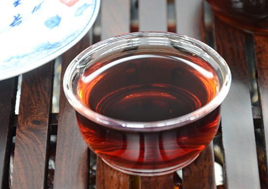 15年的黑茶多少钱一斤（2015年的黑茶多少钱）